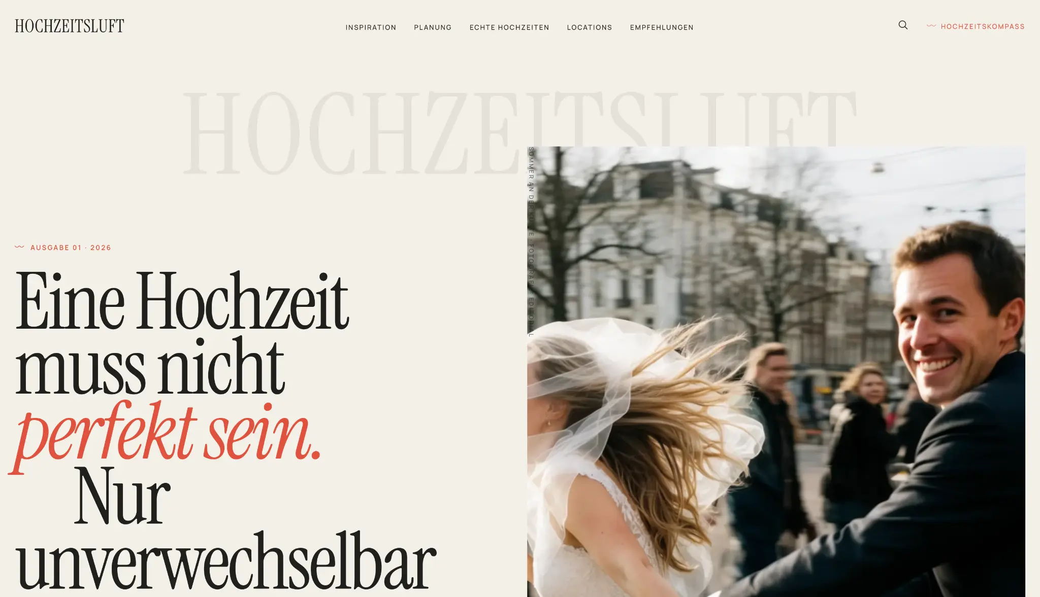 Hochzeitsluft-Startseite mit editorialem Hochzeitsmotiv